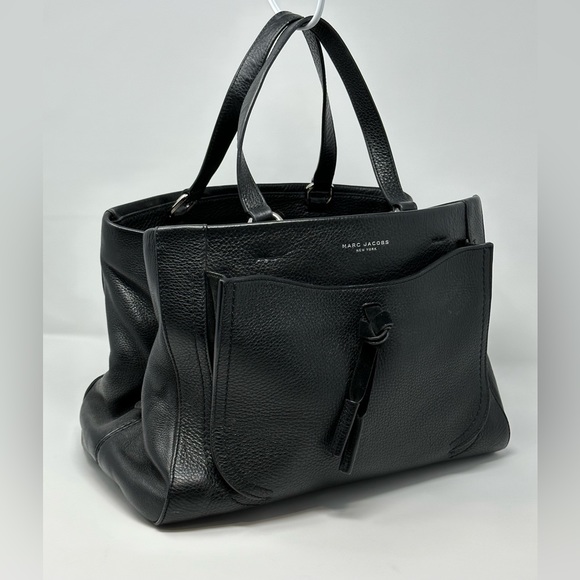Marc Jacobs Handbags - $450 Marc Jacobs Maverick Textured Black Leather Tote